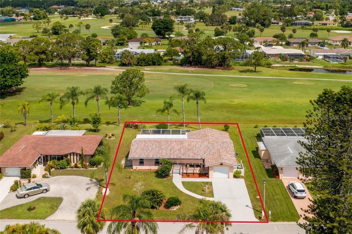 24 Caddy Rd., Rotonda West, FL 33947