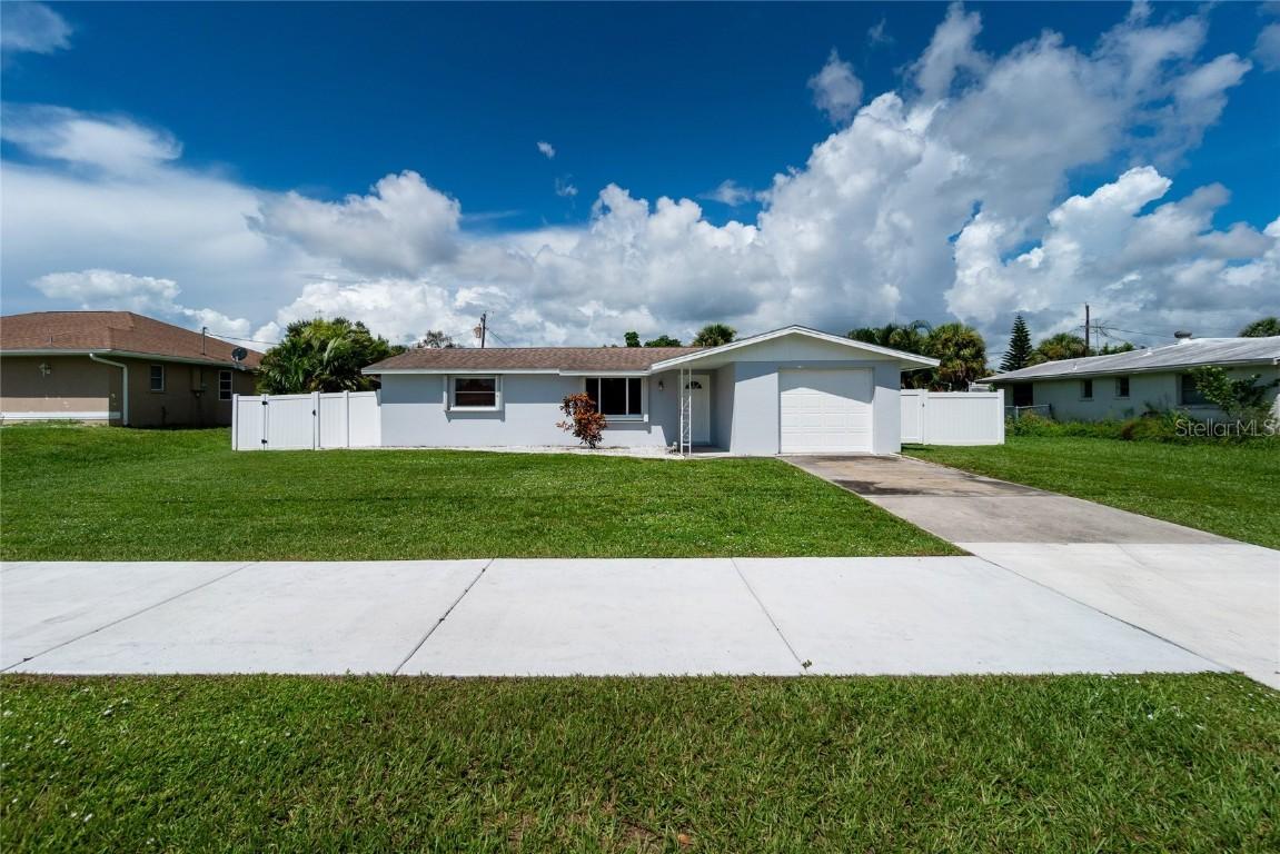 3557 Port Charlotte Blvd., Port Charlotte, FL 33952