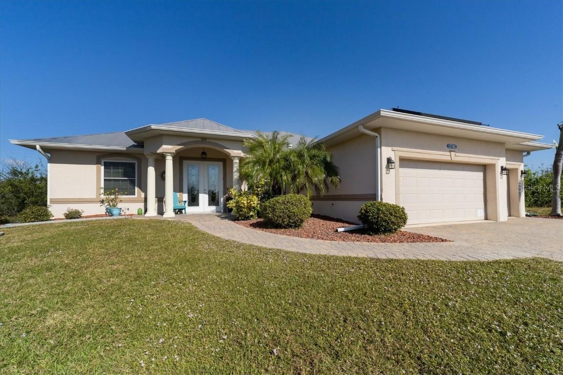 15763 Apple White Circle Cir., Port Charlotte, FL 33981