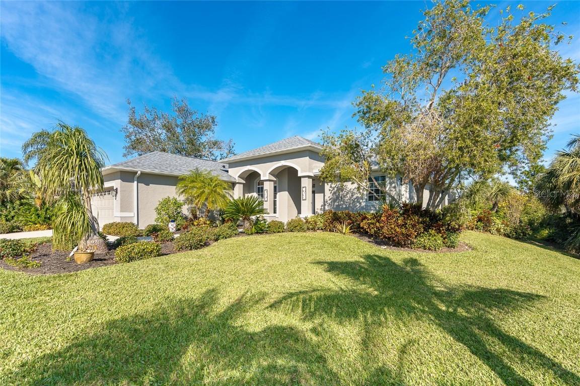 161 Clear Lake Dr., Englewood, FL 34223