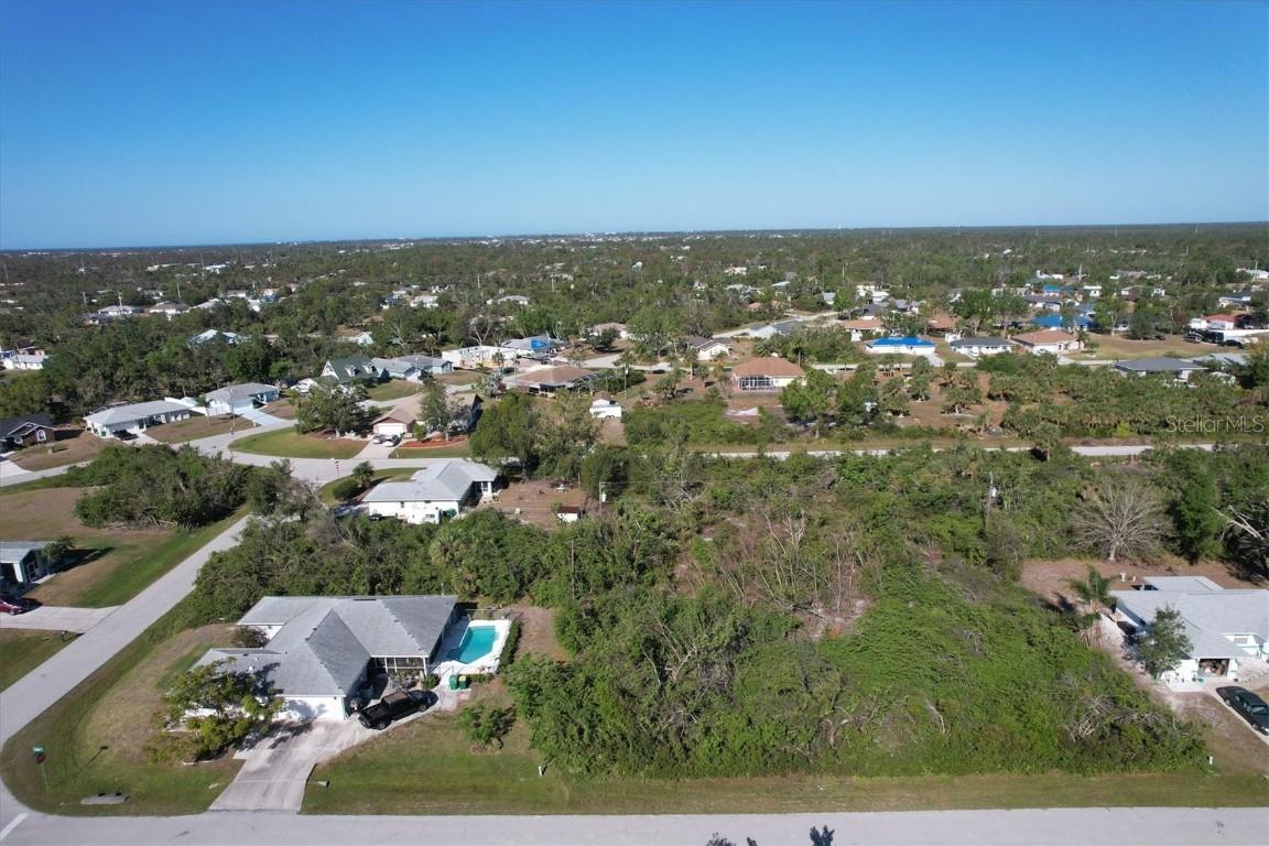 6207 Cavan St., Englewood, FL 34224