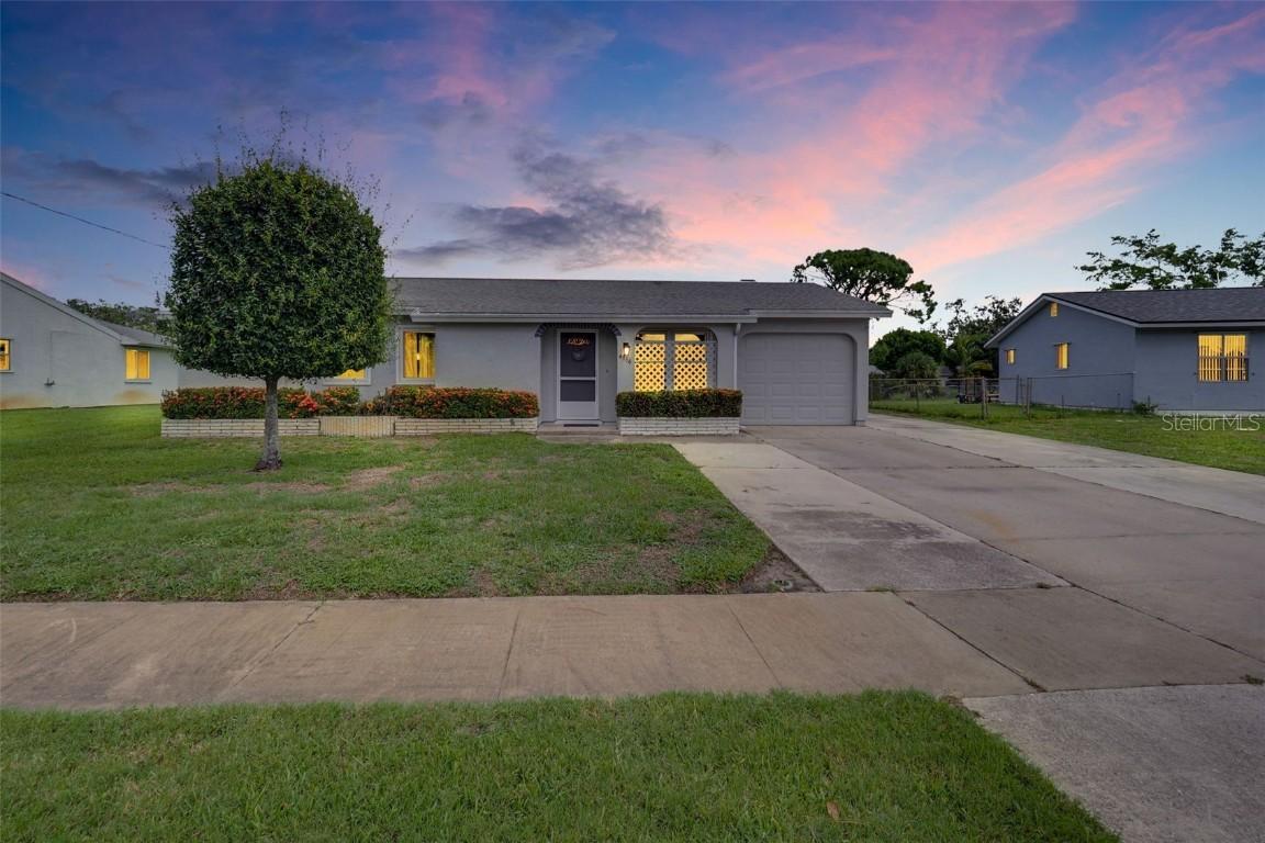 4754 Batchelor Ave., North Port, FL 34287