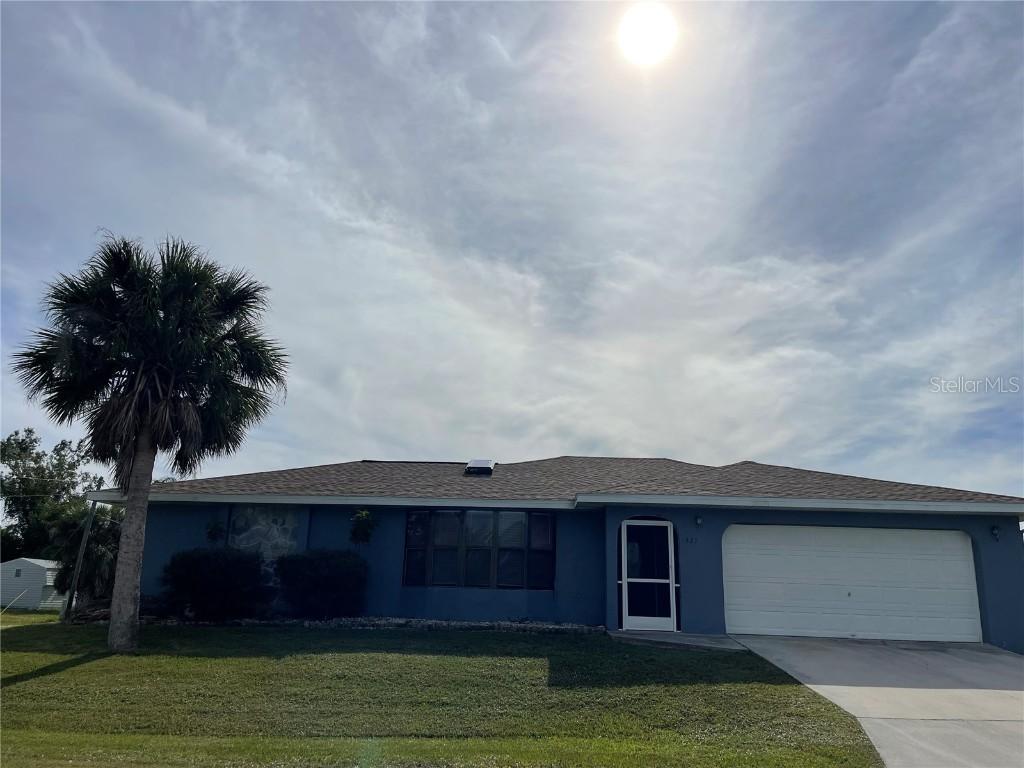 323 Center Ave., Port Charlotte, FL 33952