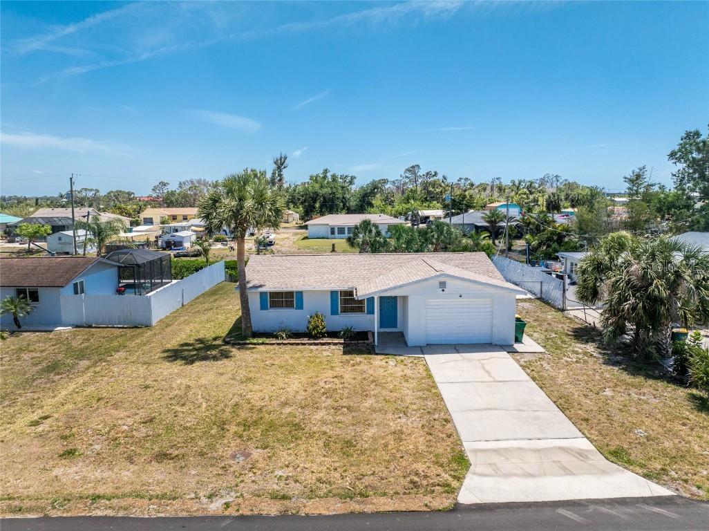 857 E 3rd St., Englewood, FL 34223