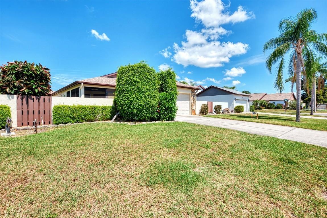 570 Foxwood Blvd. #196, Englewood, FL 34223