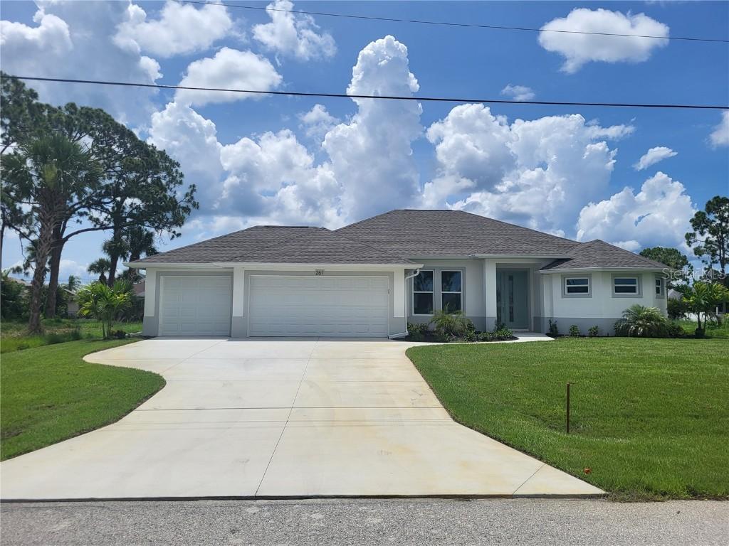 261 Broadmoor Ln., Rotonda West, FL 33947