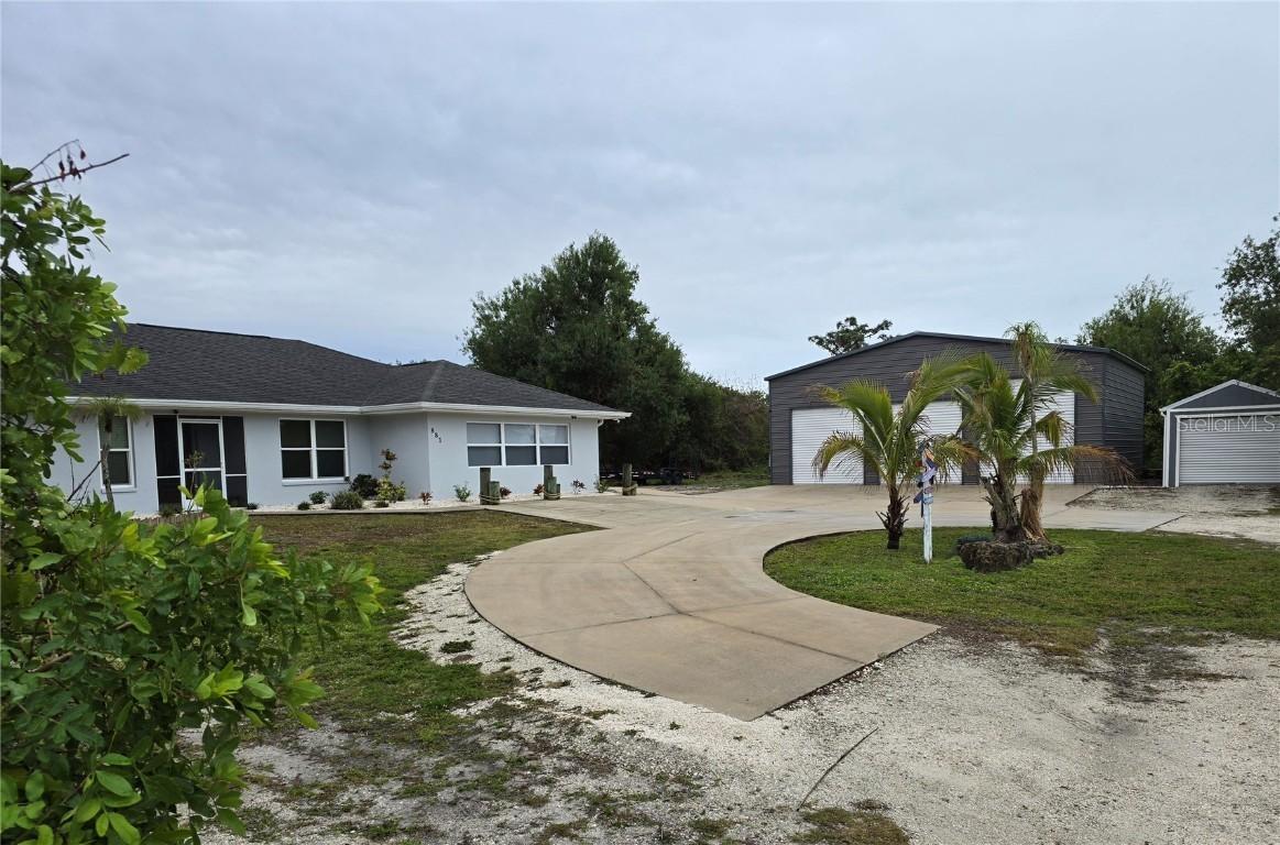 881 Bayshore Dr., Englewood, FL 34223