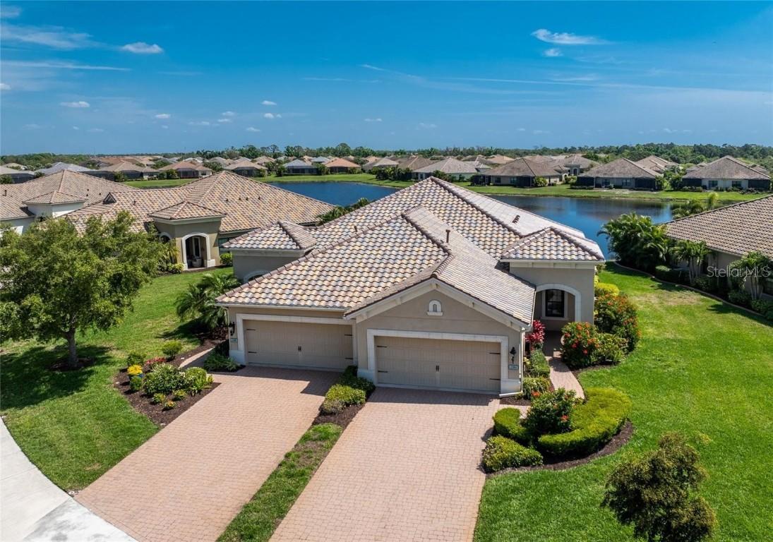 1384 Backspin Dr., Englewood, FL 34223