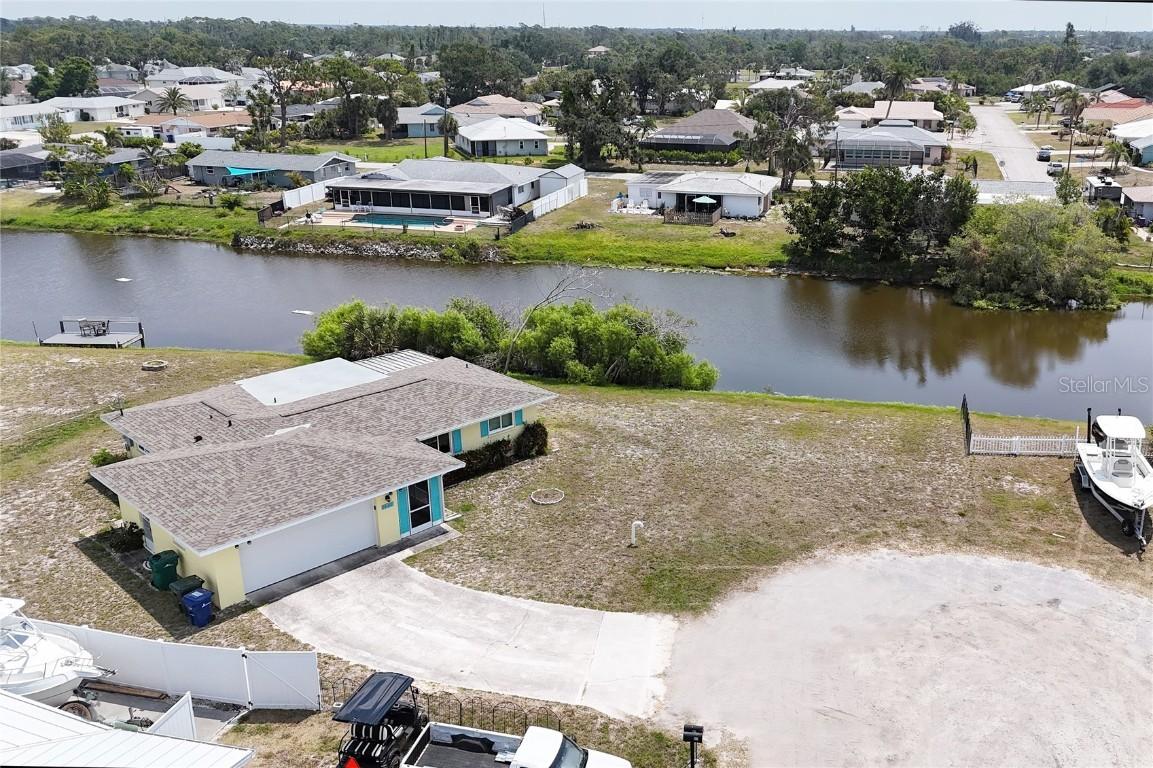 42 Caroll Cir., Englewood, FL 34223