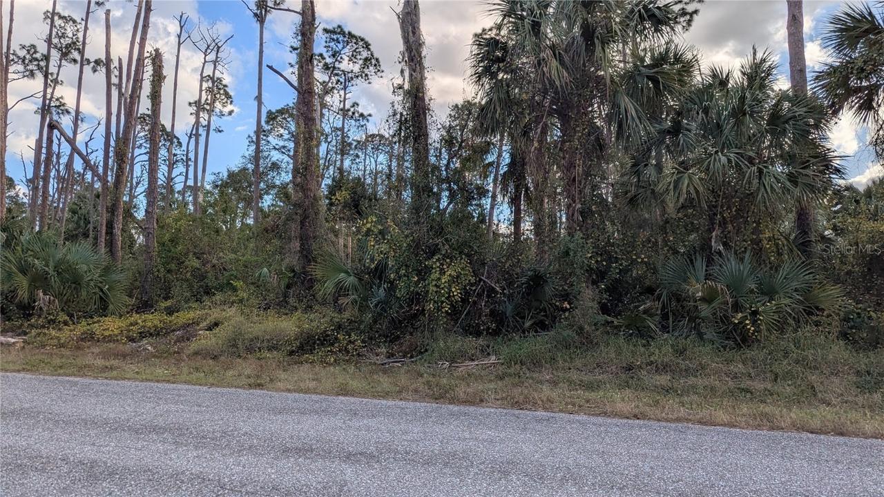 17421 Dudley Ave., Port Charlotte, FL 33954