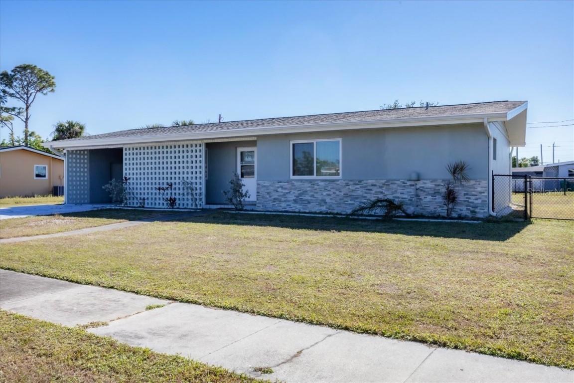 22221 Laramore Ave., Port Charlotte, FL 33952