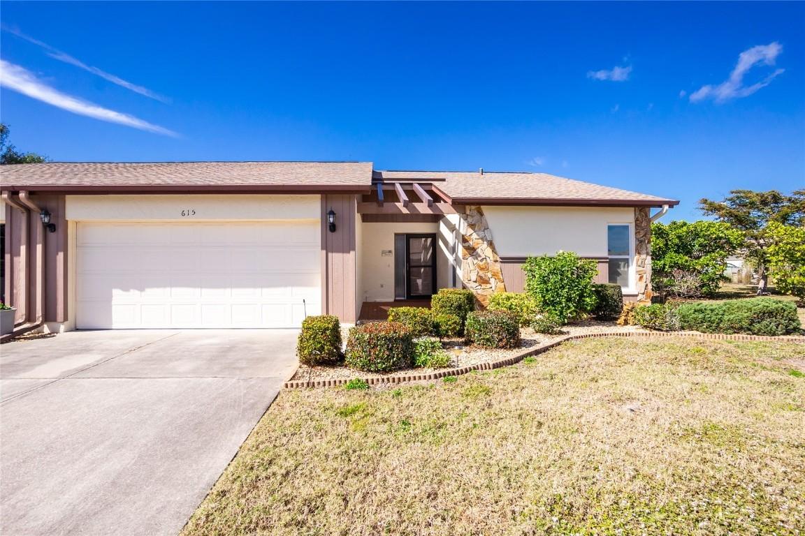 615 Apple Ln., Englewood, FL 34223