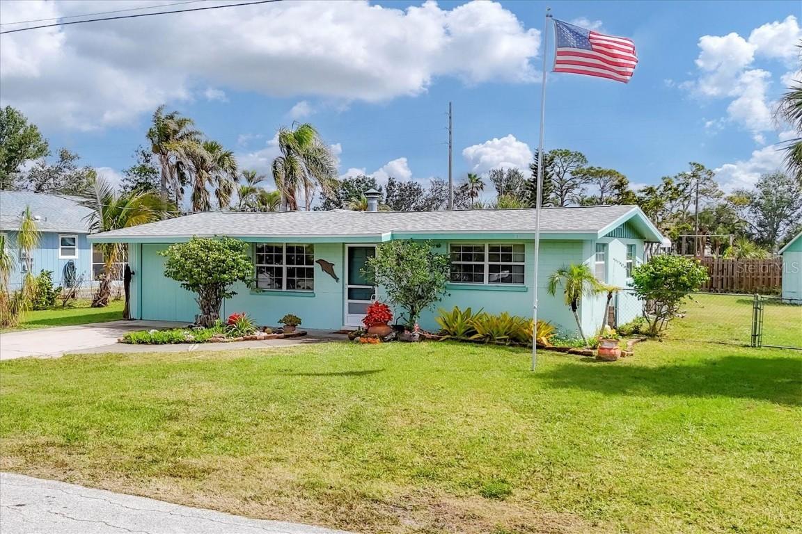 849 Palmetto St., Englewood, FL 34223
