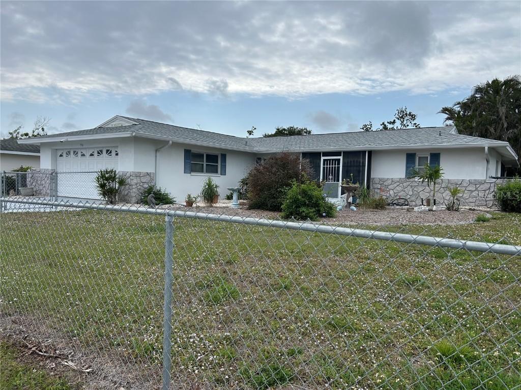 990 Sandlewood Dr., Venice, FL 34293
