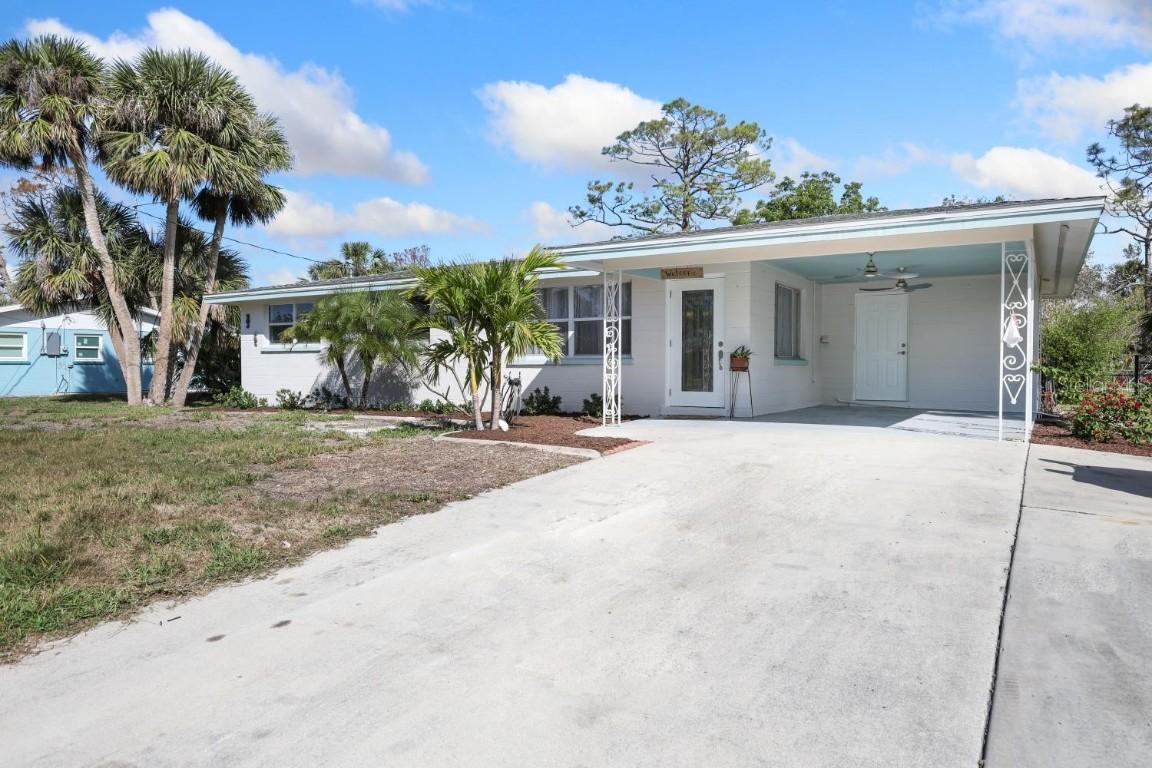 1493 Kathleen Pl., Englewood, FL 34223
