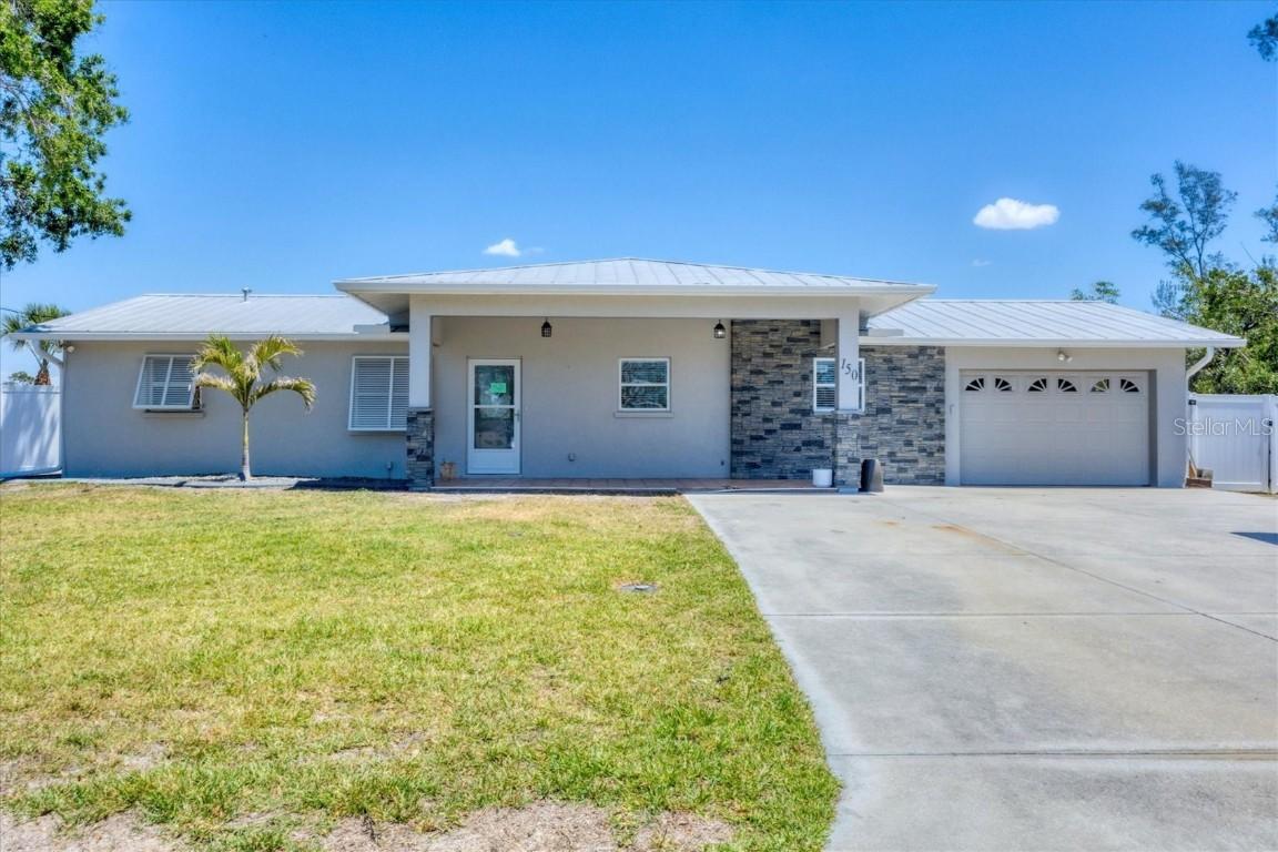 150 Crestview Dr., Englewood, FL 34223
