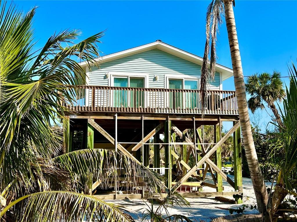 8714 King St., Placida, FL 33946