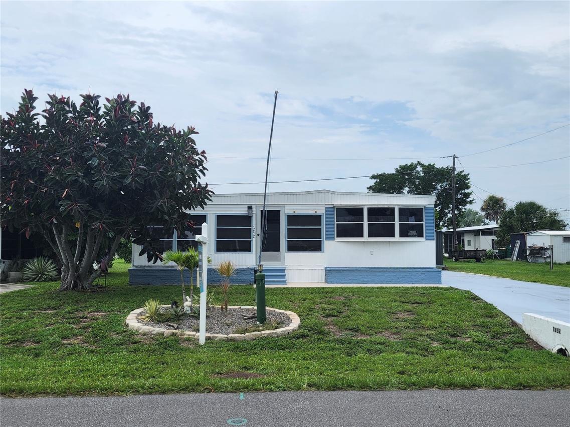 1252 Kingfisher Dr., Englewood, FL 34224