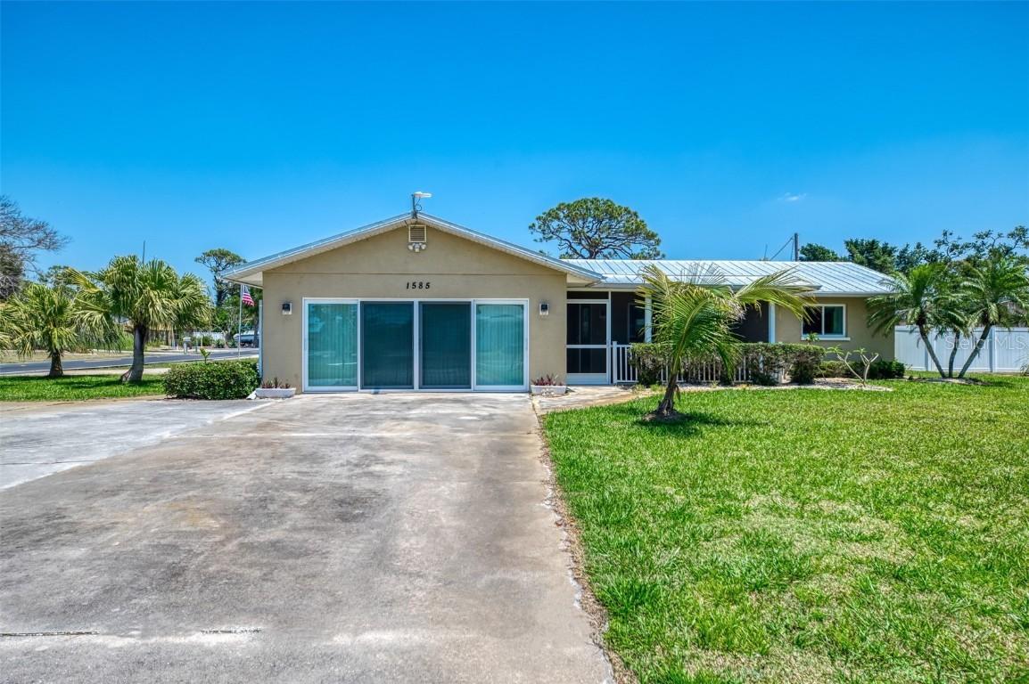 1585 Poinciana Rd., Venice, FL 34293