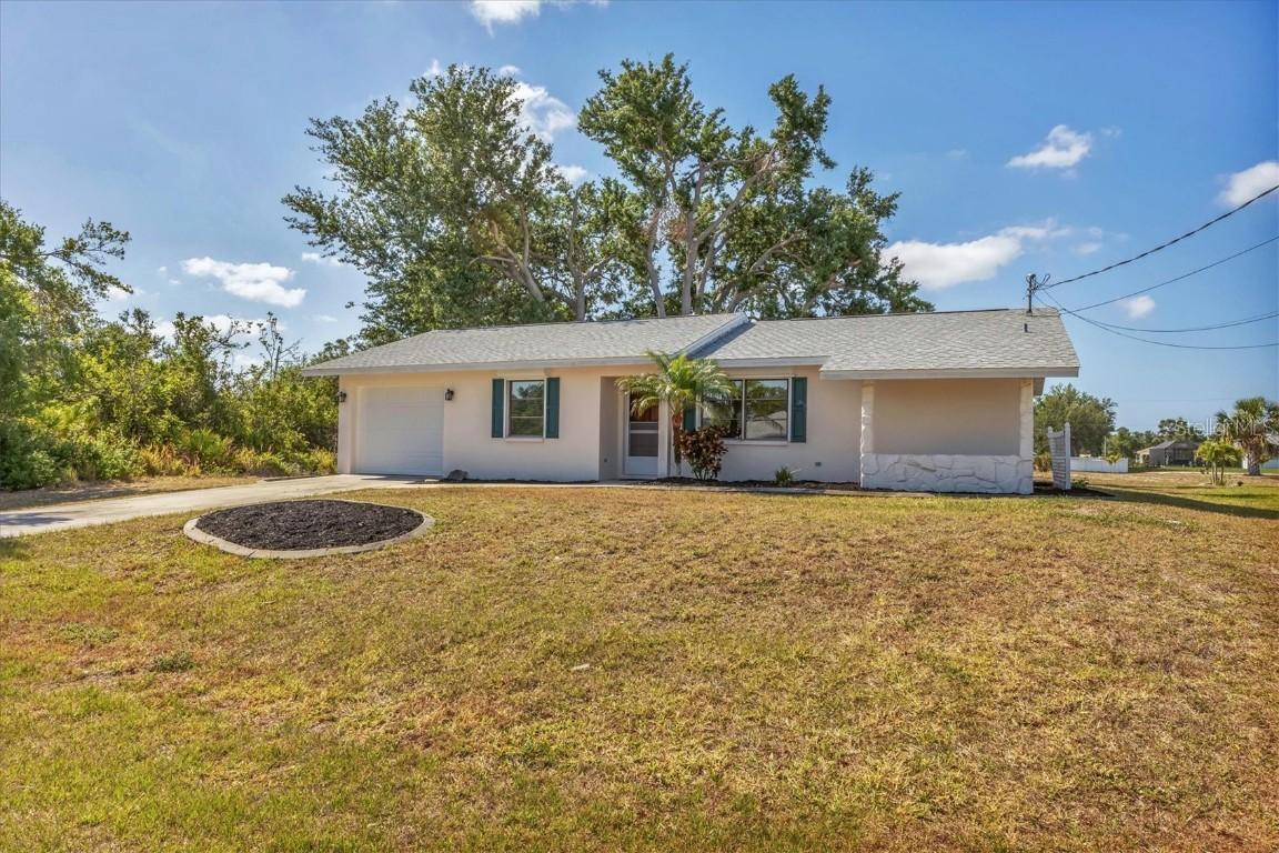 9149 Castlehill Ave., Englewood, FL 34224