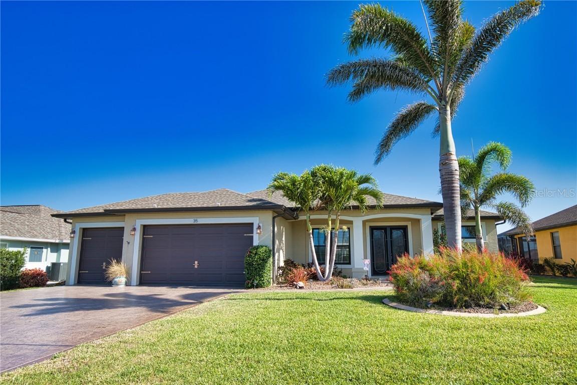 35 Medalist Rd., Rotonda West, FL 33947