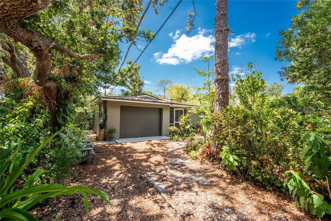 875 Morrison Ave., Englewood, FL 34223