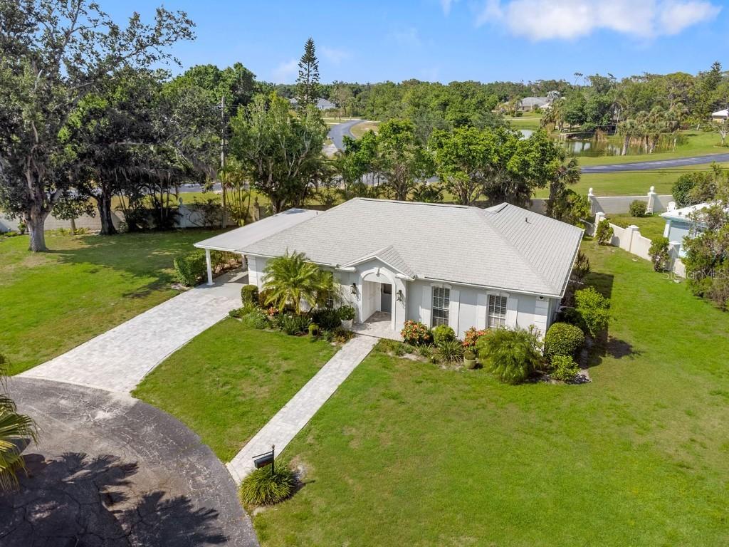 1 Curacao Cir. #44, Englewood, FL 34223