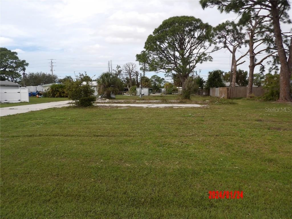 2046 Rose Ave., Englewood, FL 34224