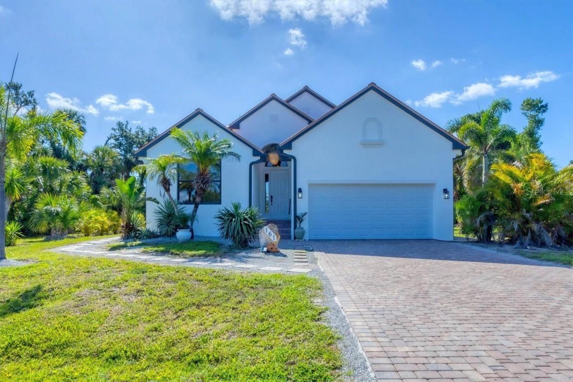 161 Haddock Dr., Rotonda West, FL 33947