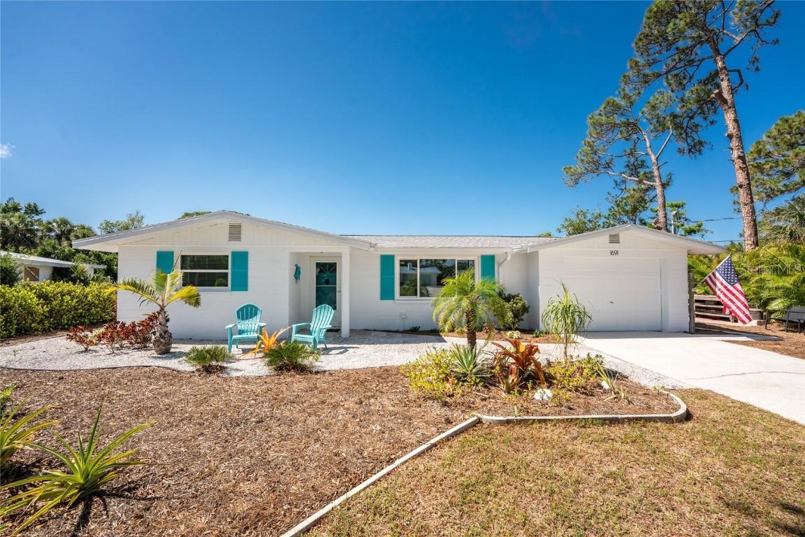 1691 Lakeview Pl., Englewood, FL 34223
