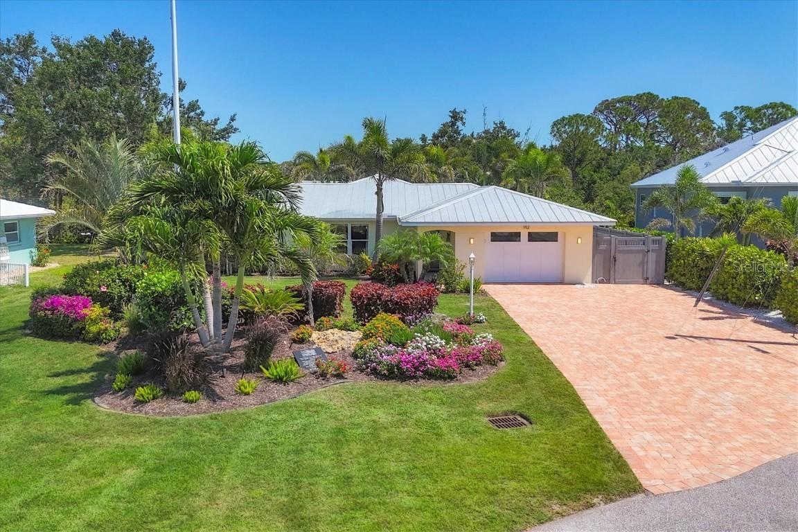 142 Sunaire Ter., Nokomis, FL 34275