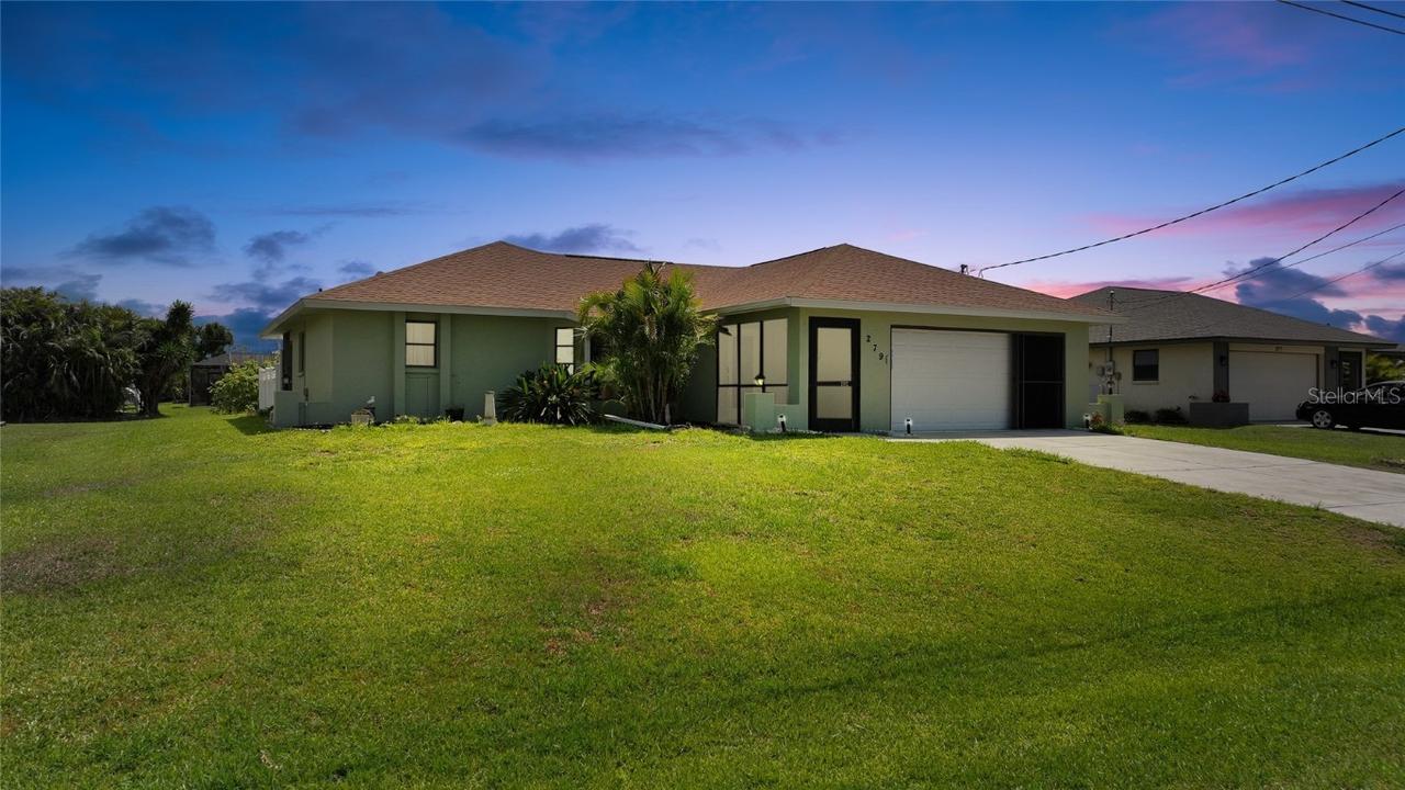 279 Mark Twain Ln., Rotonda West, FL 33947