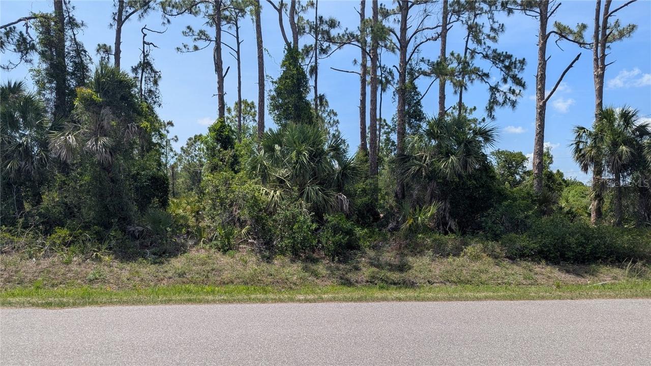 387 Cory St., Port Charlotte, FL 33953