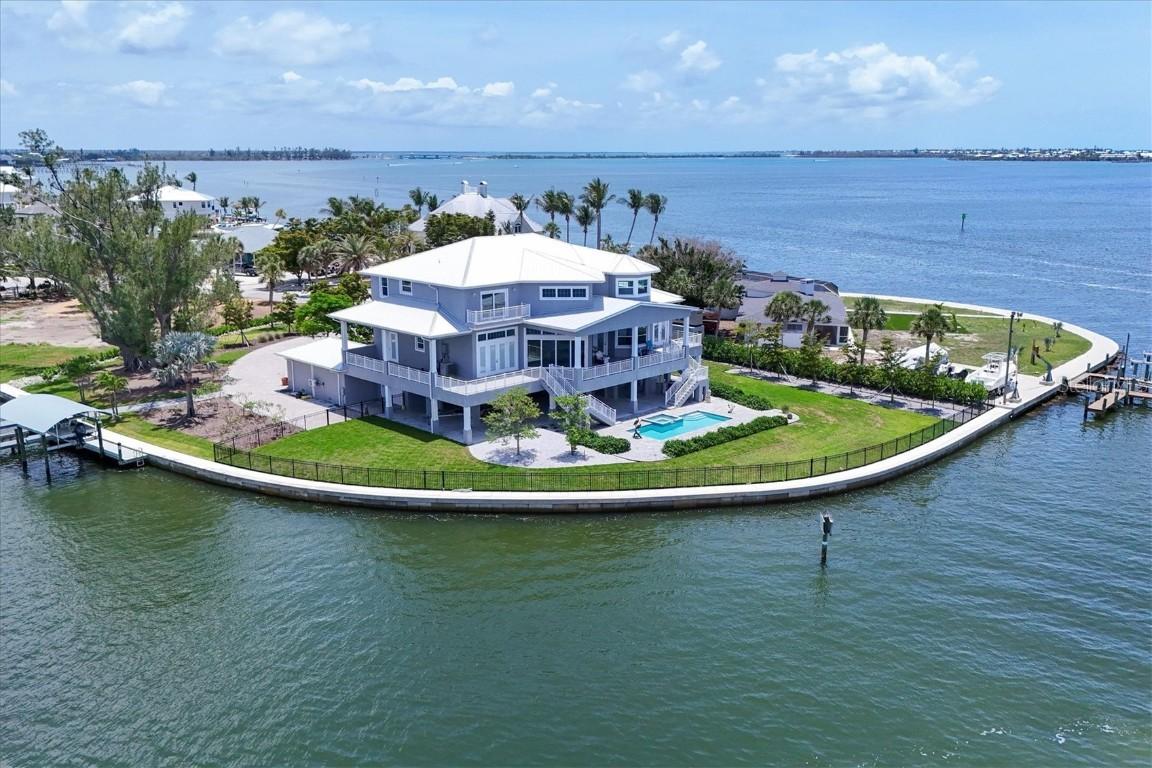 565 Green Dolphin Dr., Placida, FL 33946