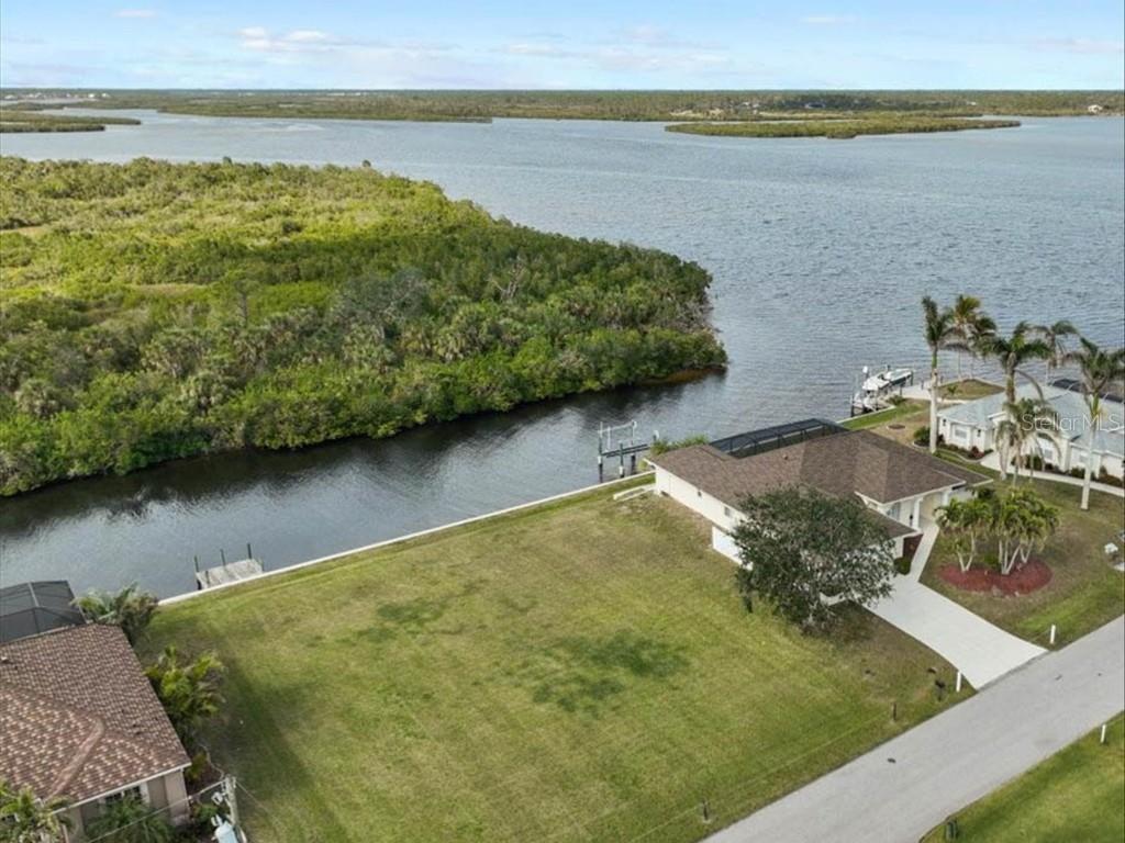 2305 Chilcote Ter., Port Charlotte, FL 33981