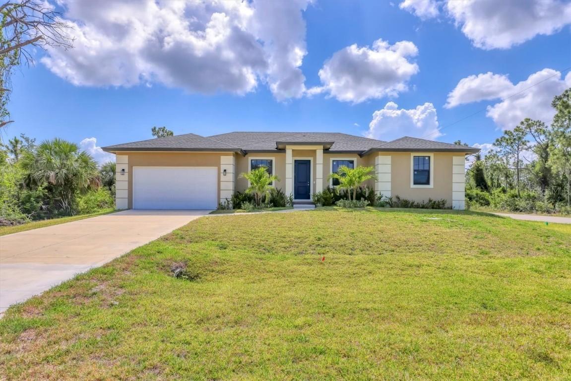 10242 Hallendale Dr., Port Charlotte, FL 33981