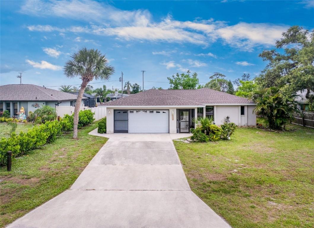 1337 Le Pera Rd., Englewood, FL 34223
