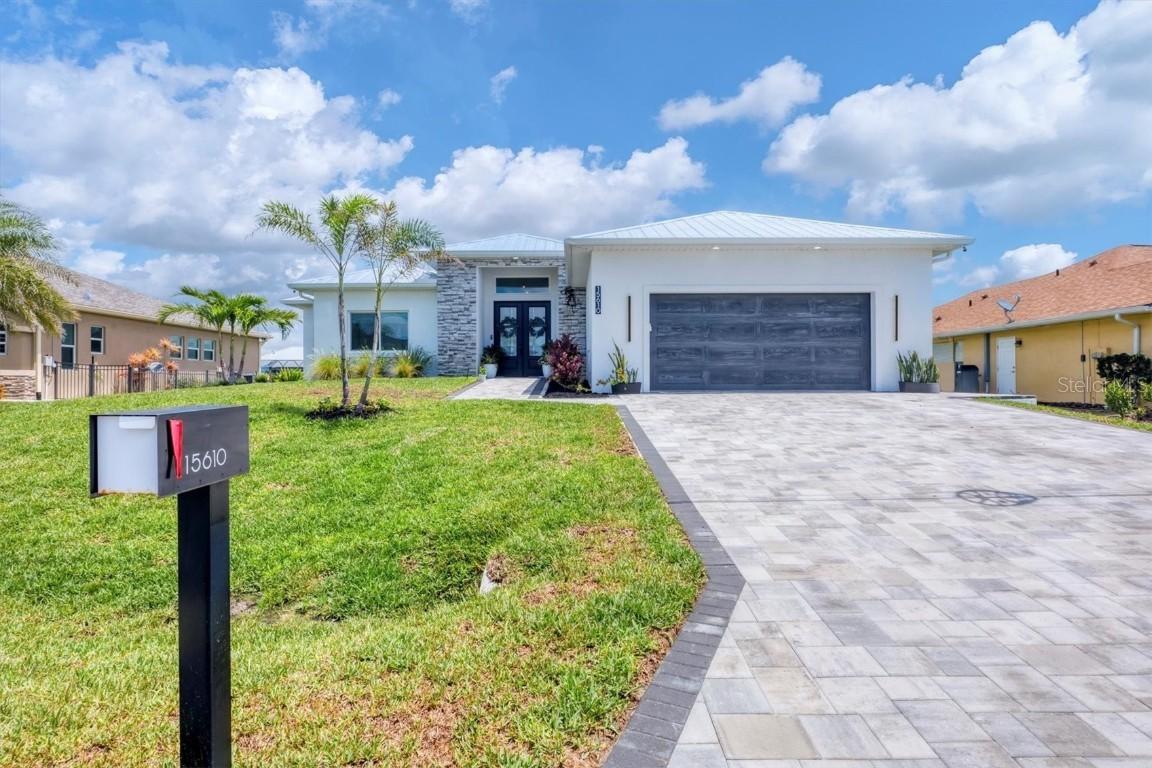 15610 Staunton Cir., Port Charlotte, FL 33981