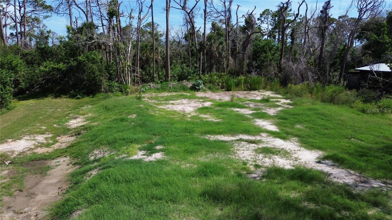 160 Crestview Dr. #B17, Englewood, FL 34223