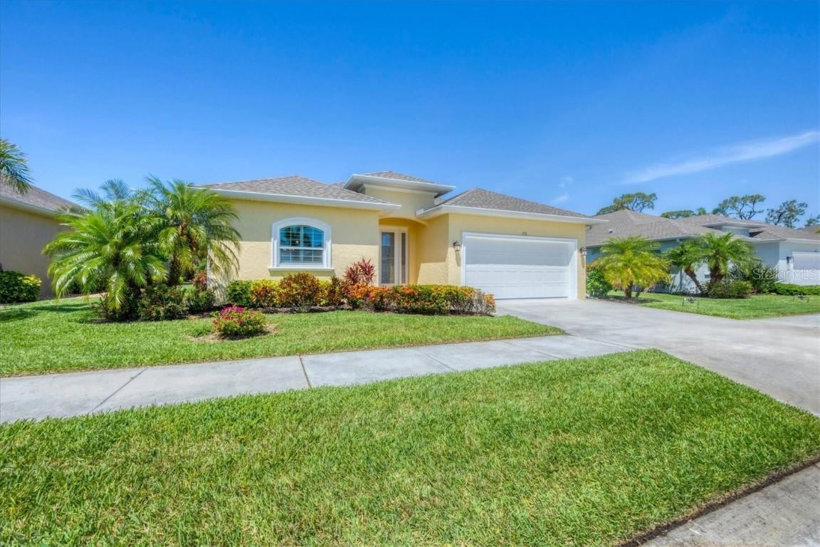 576 Box Elder Ct., Englewood, FL 34223