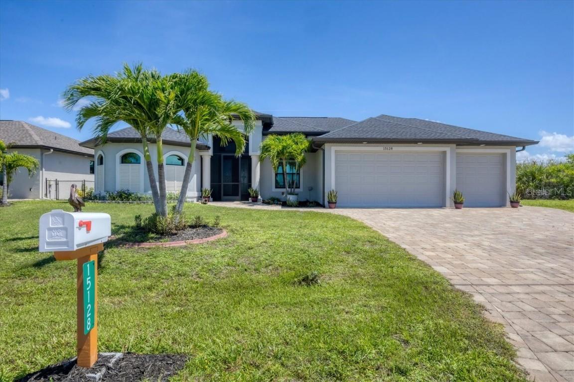 15128 Hennipen Cir., Port Charlotte, FL 33981