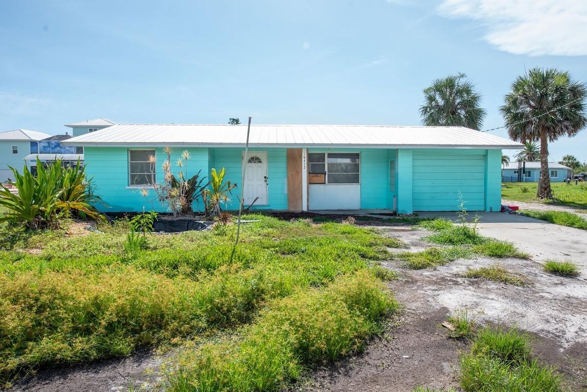 10452 Raymond St., Englewood, FL 34224