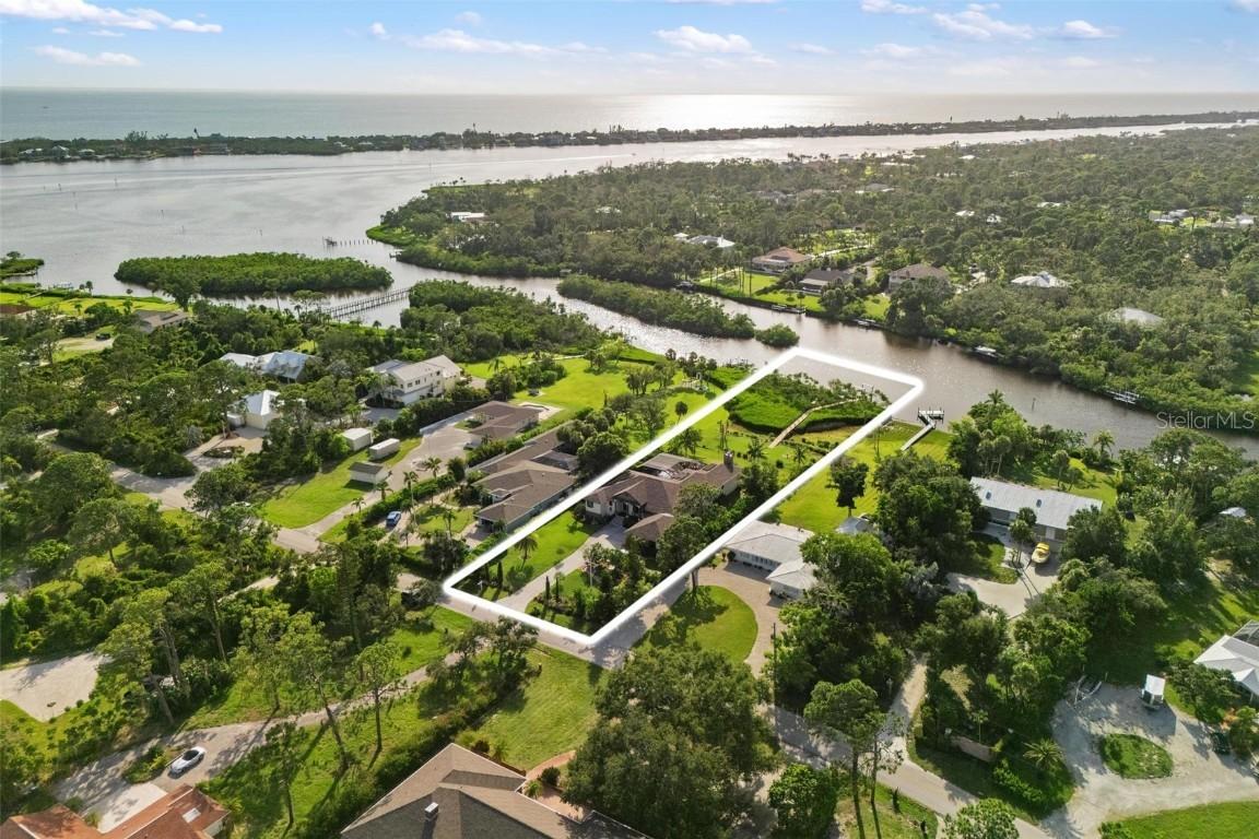 1415 Bayshore Dr., Englewood, FL 34223