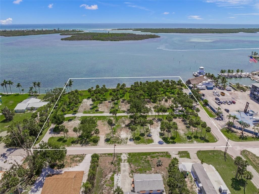 1 Rasche Rd., Englewood, FL 34224