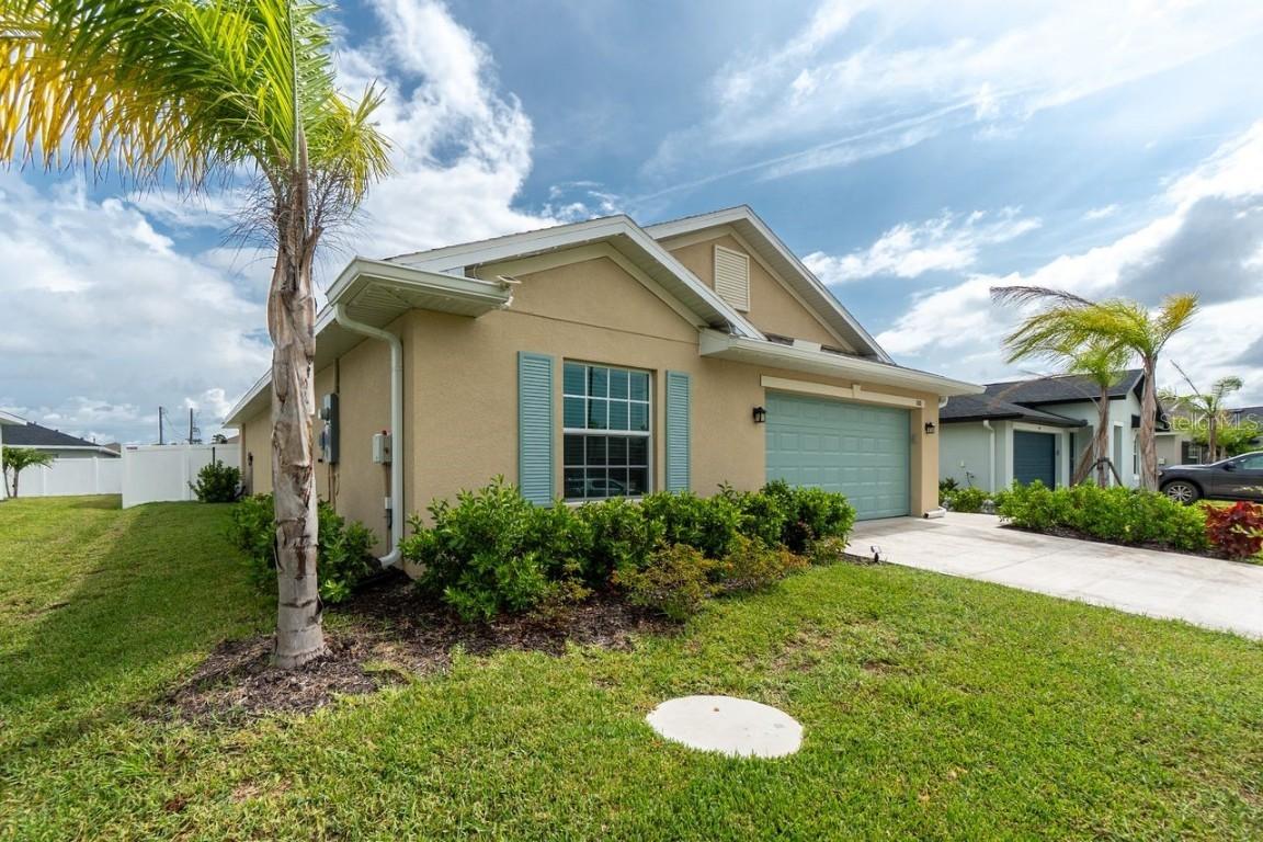 108 Oakwood Ct., Rotonda West, FL 33947