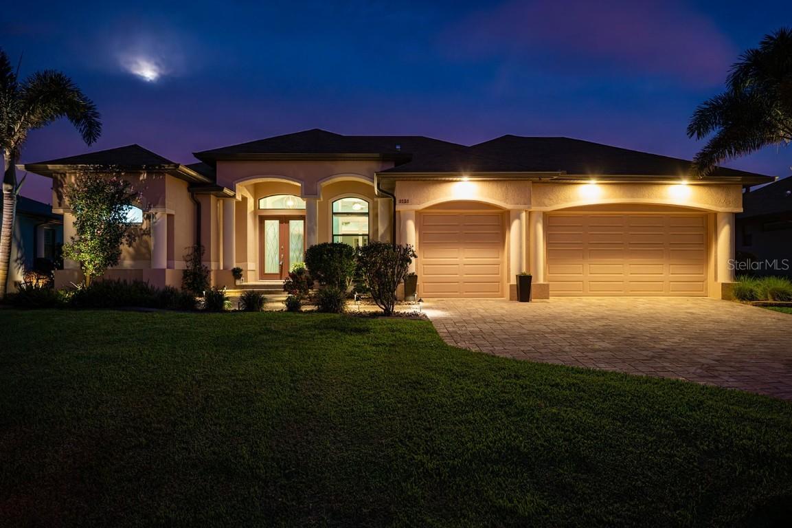 1131 Rotonda Cir., Rotonda West, FL 33947