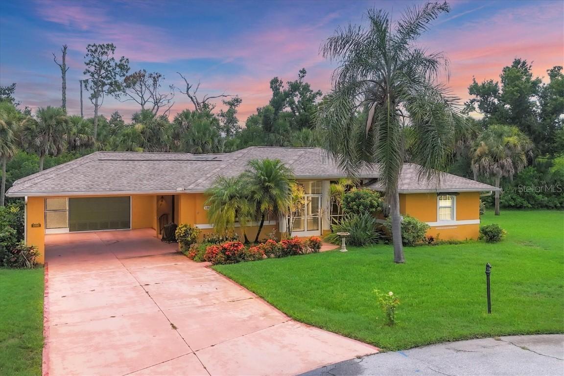 100 Siesta Rd., Rotonda West, FL 33947