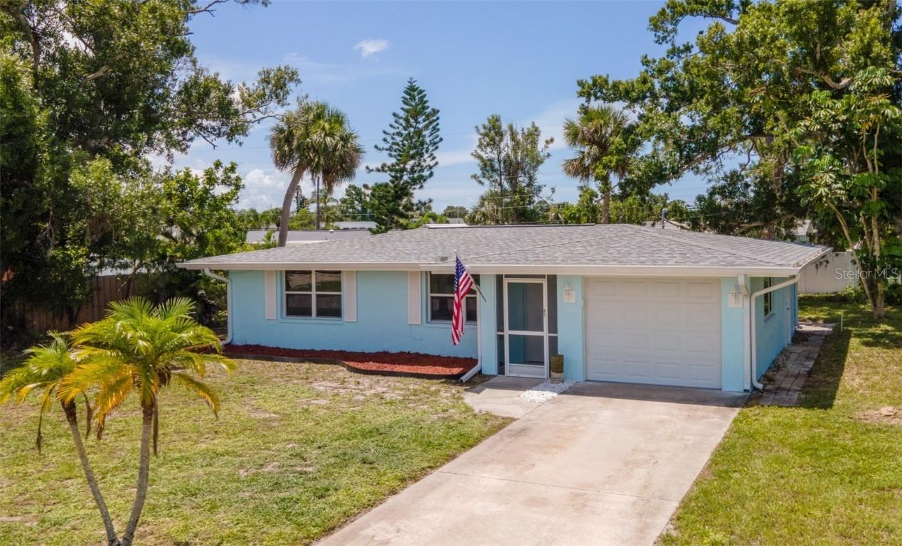 231 Lakeview Ln., Englewood, FL 34223