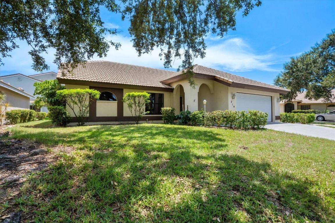 219 Inlets Blvd., Nokomis, FL 34275