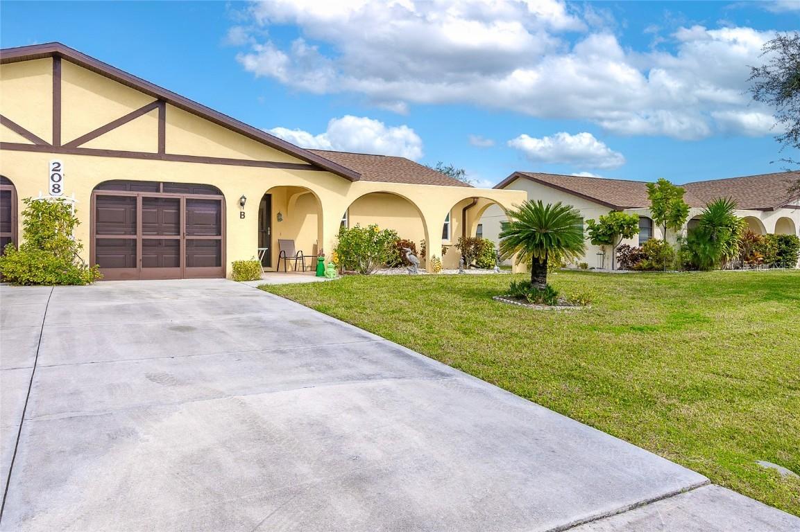 208 High Point Dr. #208B, Englewood, FL 34223